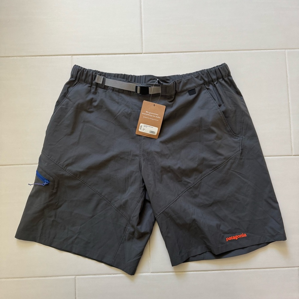 NWT Patagonia M's Technical Stretch L